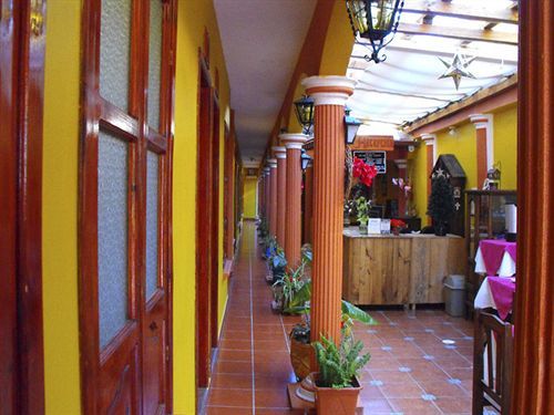 Hotel Arcos Del Carmen San Cristóbal de Las Casas Buitenkant foto