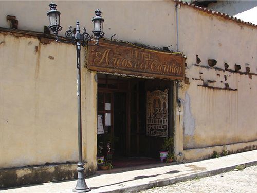 Hotel Arcos Del Carmen San Cristóbal de Las Casas Buitenkant foto