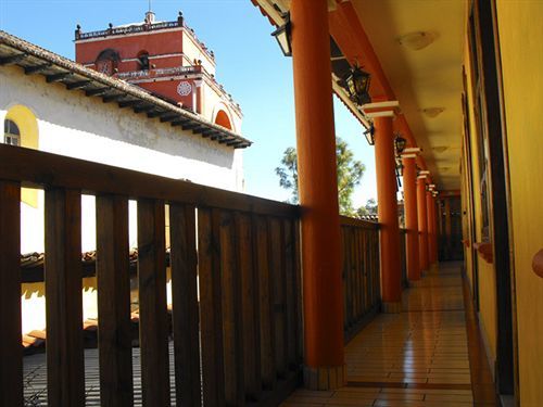 Hotel Arcos Del Carmen San Cristóbal de Las Casas Buitenkant foto