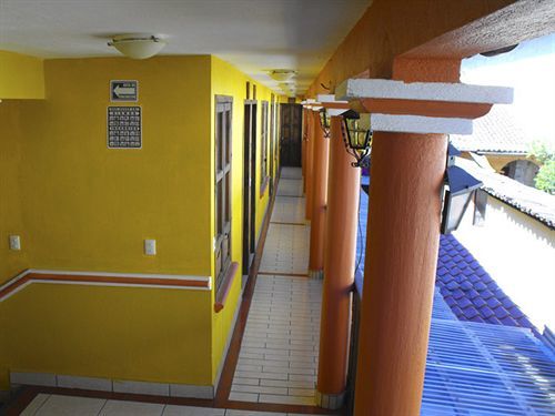 Hotel Arcos Del Carmen San Cristóbal de Las Casas Buitenkant foto
